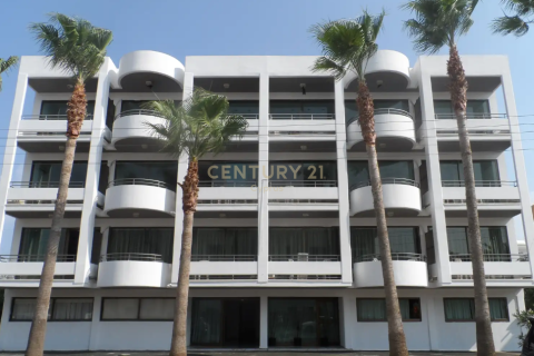 1100m2 Edificio en Germasogeia, Limassol, No. 55369