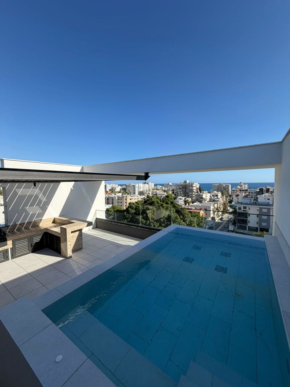 4 chambres Penthouse à Germasogeia, Limassol, Chypre No. 55365