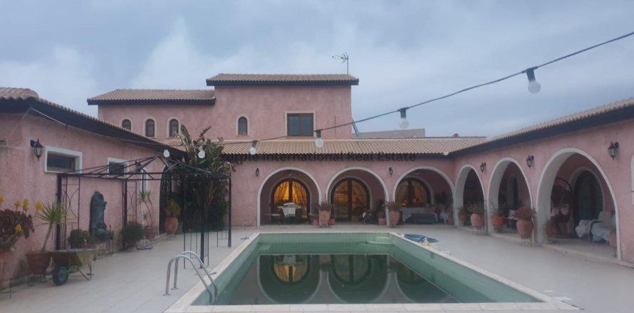 4 chambres Villa à Mosfiloti, Larnaka, No. 50965