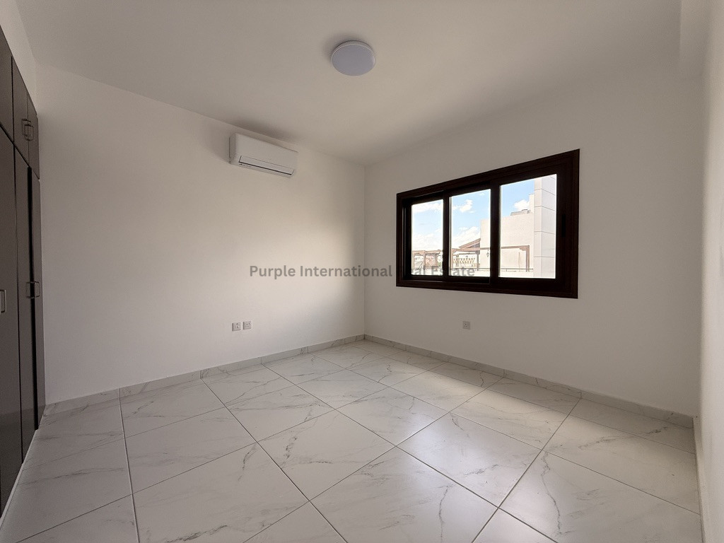 4 bedrooms Apartment in Larnaca, Larnaka, Cyprus No. 54965
