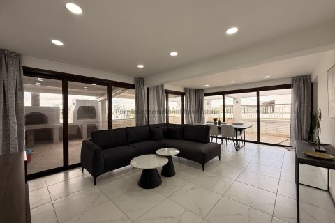 4 dormitorios Apartamento en Larnaca, Larnaka,  No. 54965