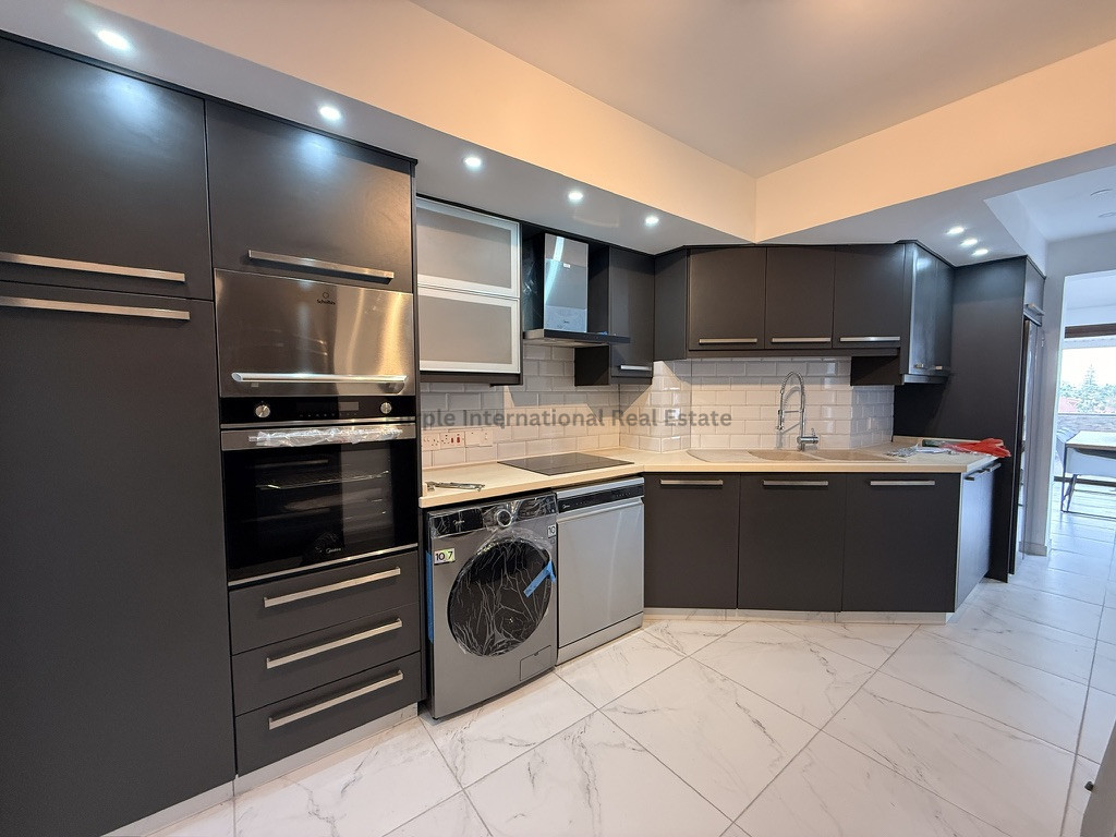 4 bedrooms Apartment in Larnaca, Larnaka, Cyprus No. 54965