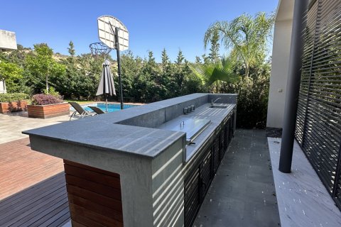 4 bedrooms Villa in Erimi, Limassol,  No. 40424 14