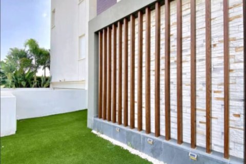 3 bedrooms Villa in Larnaka,  No. 40430 18