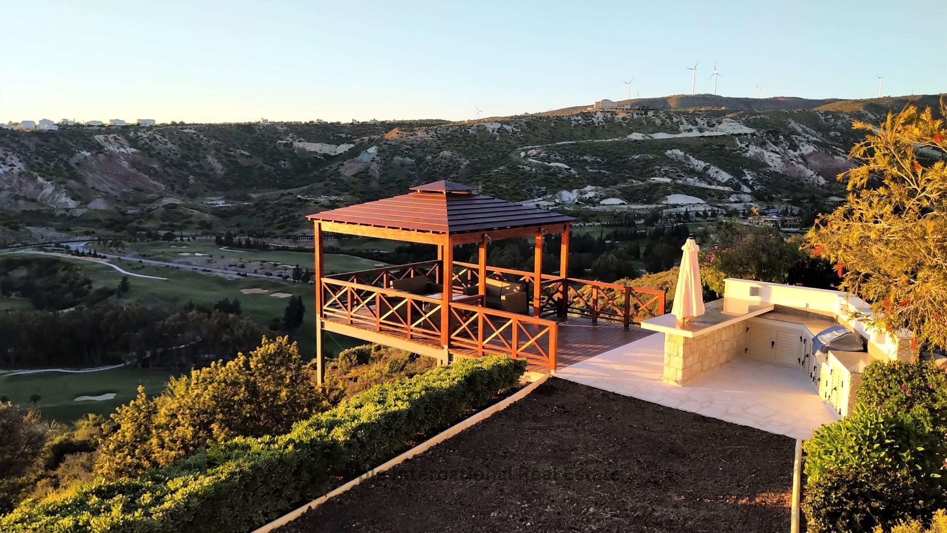 Вилла с 4 спальнями в Aphrodite Hills, Куклия, Пафос, Кипр № 37074