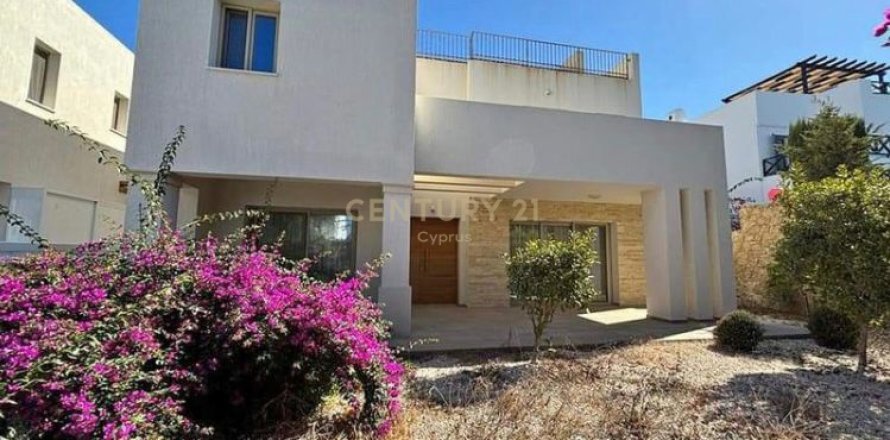 3 dormitorios Villa en Chloraka, Paphos,  No. 56301