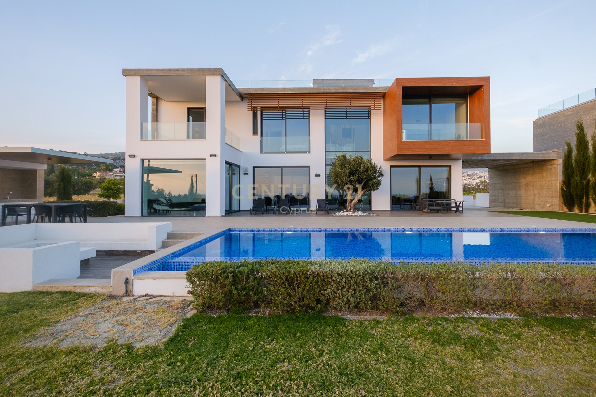 4 chambres Villa à Pegeia, Paphos, Chypre No. 56221