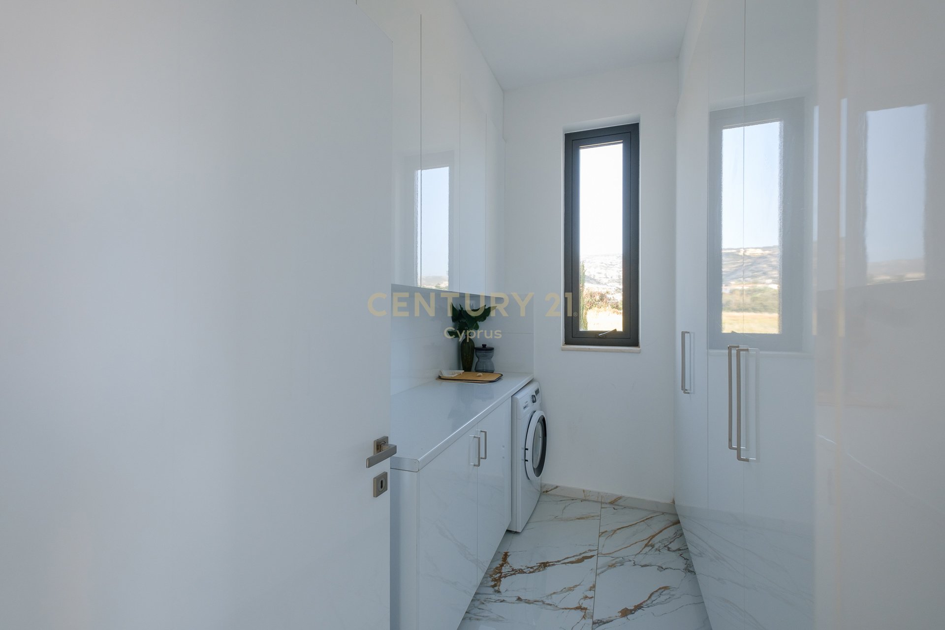 4 chambres Villa à Pegeia, Paphos, Chypre No. 56221