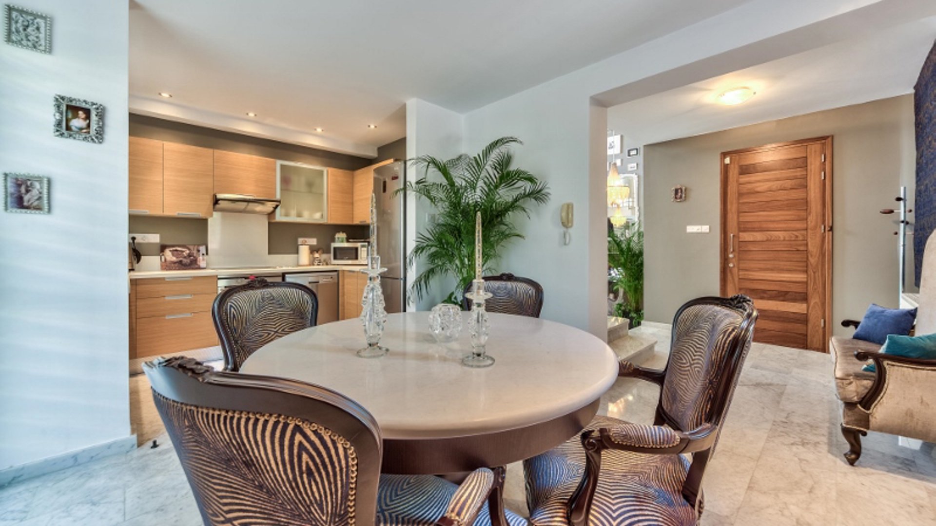 5 bedrooms Villa in Limassol, Cyprus No. 28017