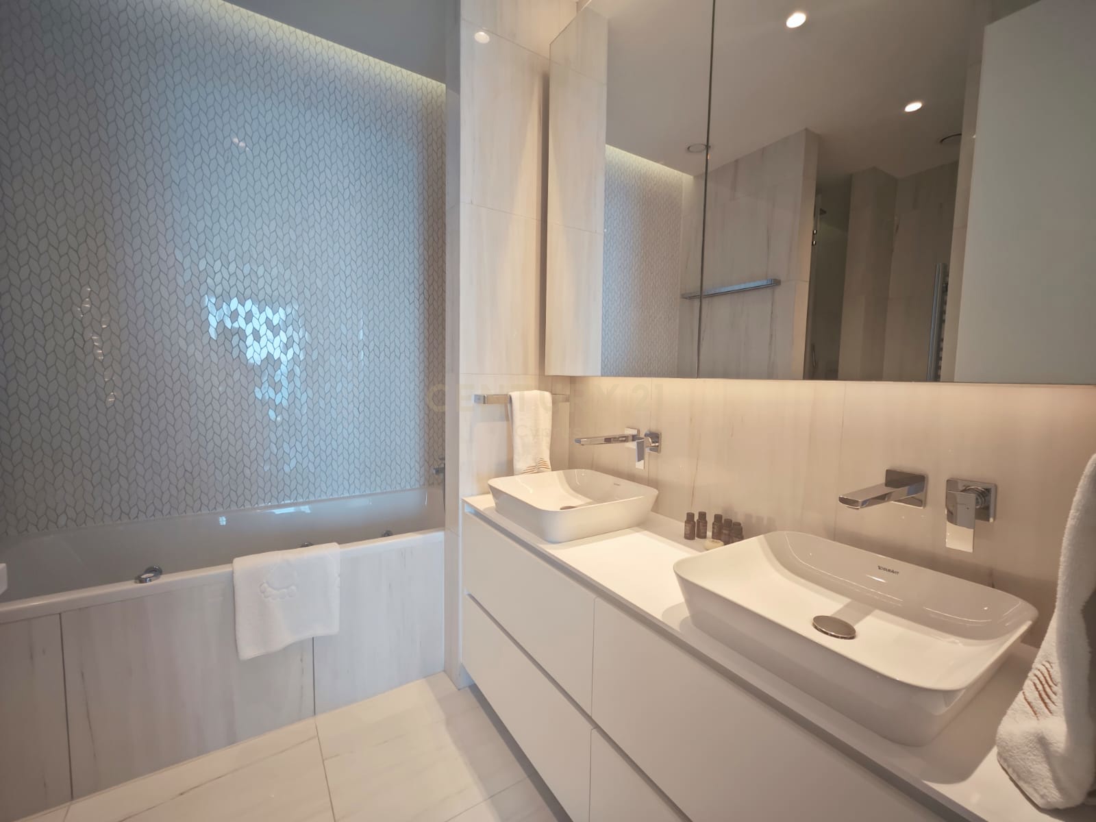 2 bedrooms Apartment in Germasogeia, Limassol, Cyprus No. 56149