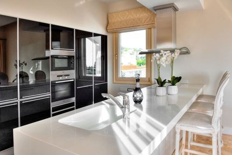 4 bedrooms Villa in Armenochori, Limassol, No. 45460 2