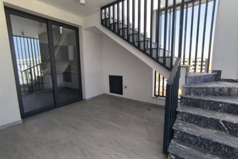 2 bedrooms Apartment in Larnaca, Larnaka, No. 45459 5