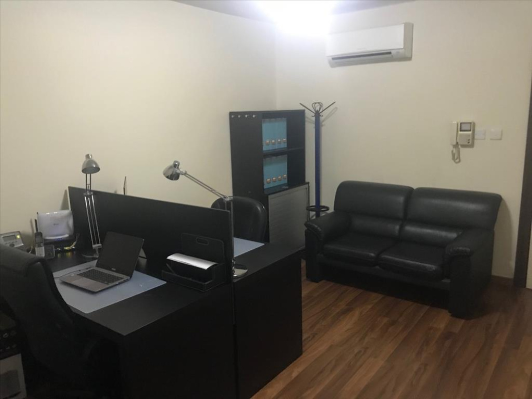 Коммерческая недвижимость 203м2 в Никосия, Кипр № 38530