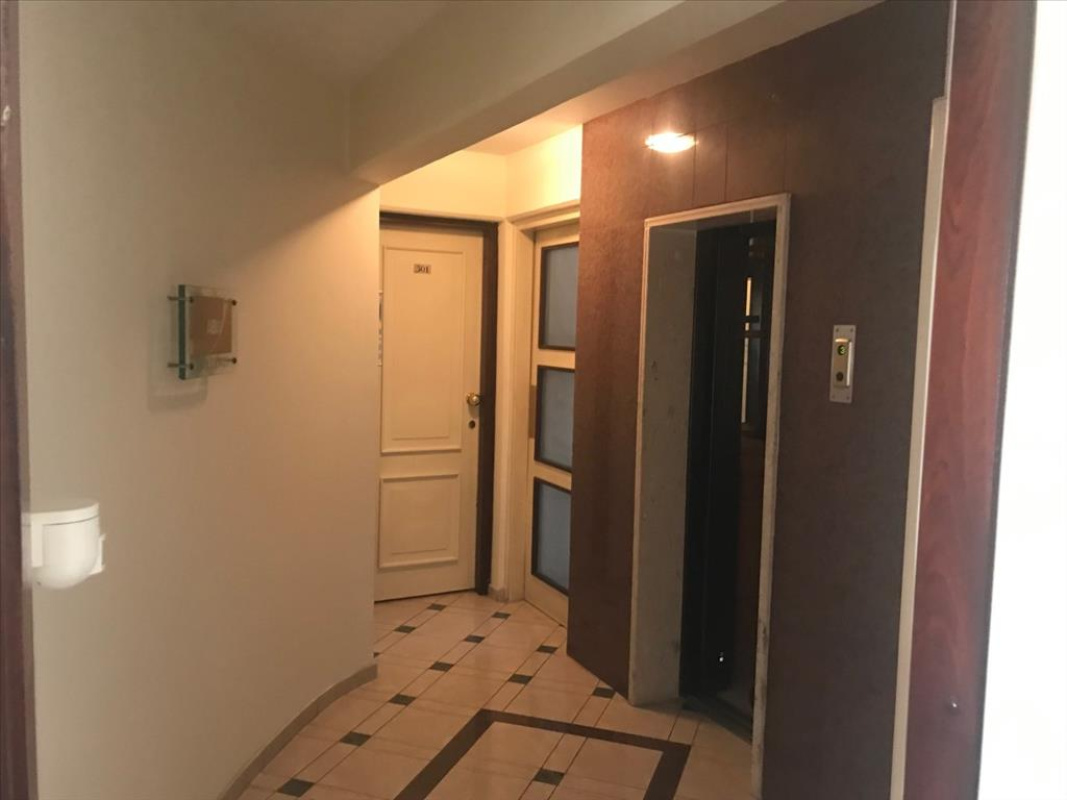 Коммерческая недвижимость 203м2 в Никосия, Кипр № 38530