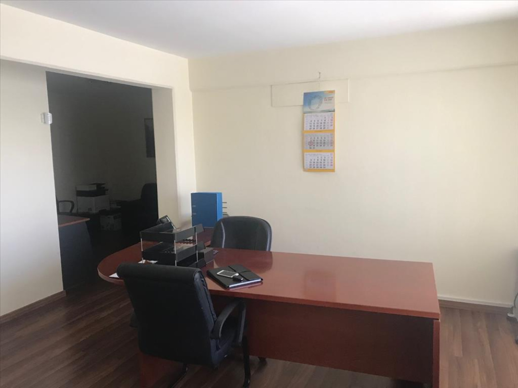 Коммерческая недвижимость 203м2 в Никосия, Кипр № 38530