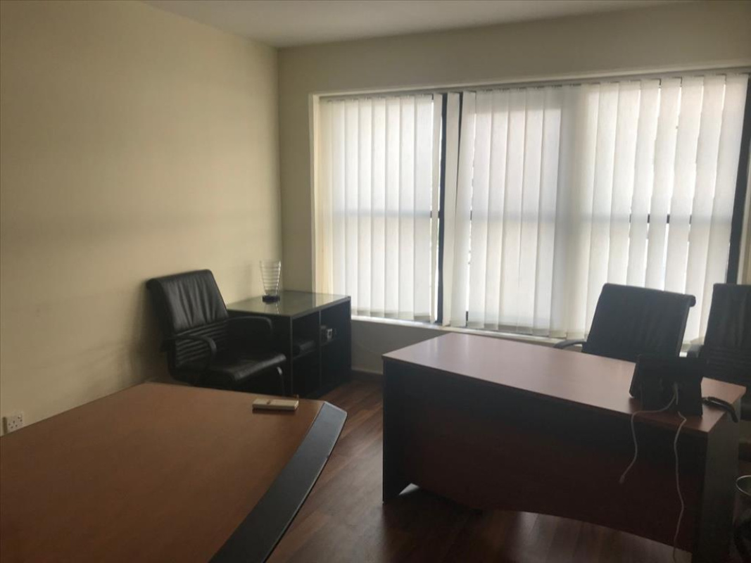 Коммерческая недвижимость 203м2 в Никосия, Кипр № 38530