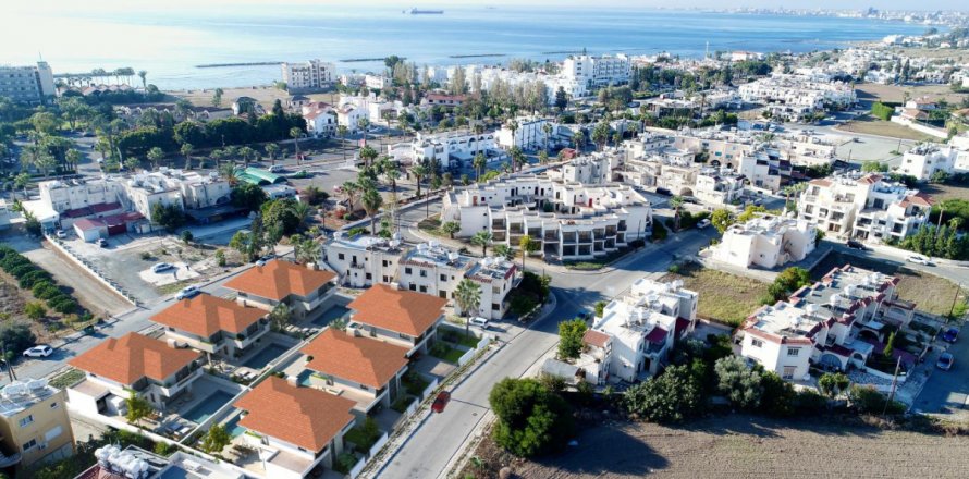 Вилла с 3 спальнями в Ларнака,  № 38544