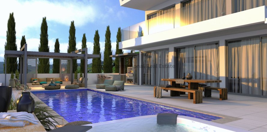 5 bedrooms Villa in Geroskípou, Paphos,  No. 7947