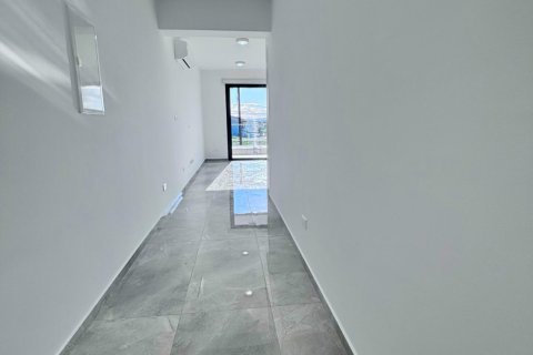 2 bedrooms Apartment in Larnaca, Larnaka,  No. 50556 12