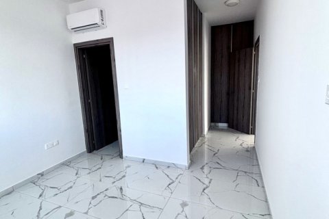 2 bedrooms Apartment in Larnaca, Larnaka,  No. 50558 6