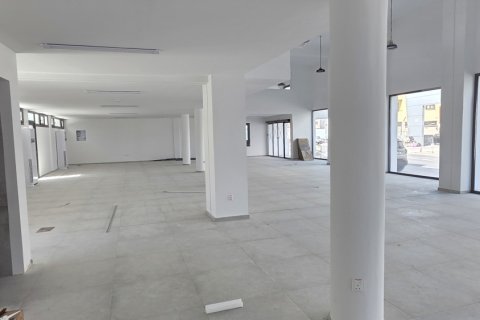 750m2 Shop in Strovolos, Nicosia,  No. 50561 3