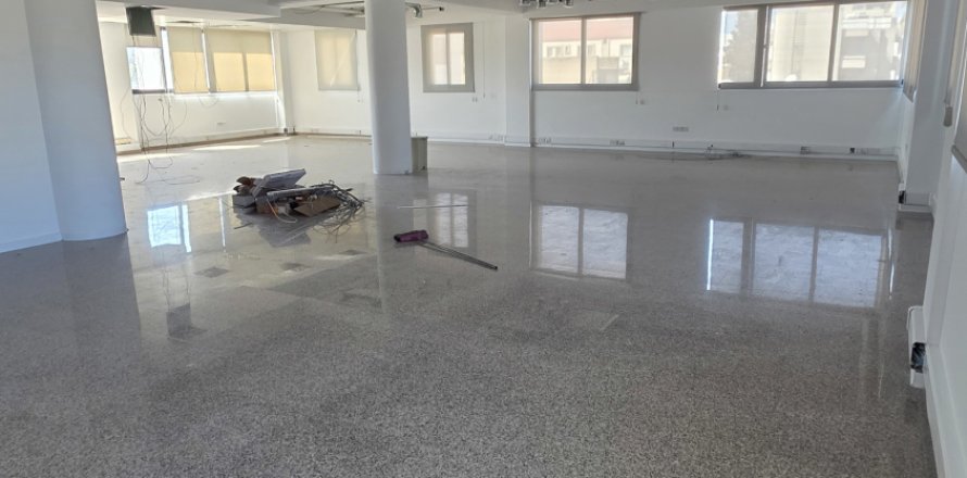 200m2 Office in Strovolos, Nicosia,  No. 50559