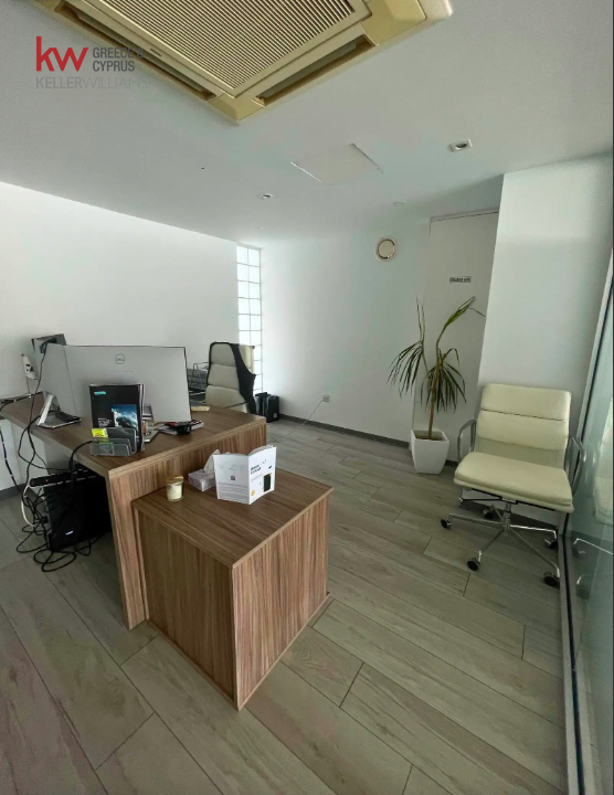 474m2 Office in Larnaca, Larnaka, Cyprus No. 50313