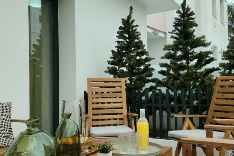 2 bedrooms Apartment in Aradippou, Larnaka,  No. 46669 9