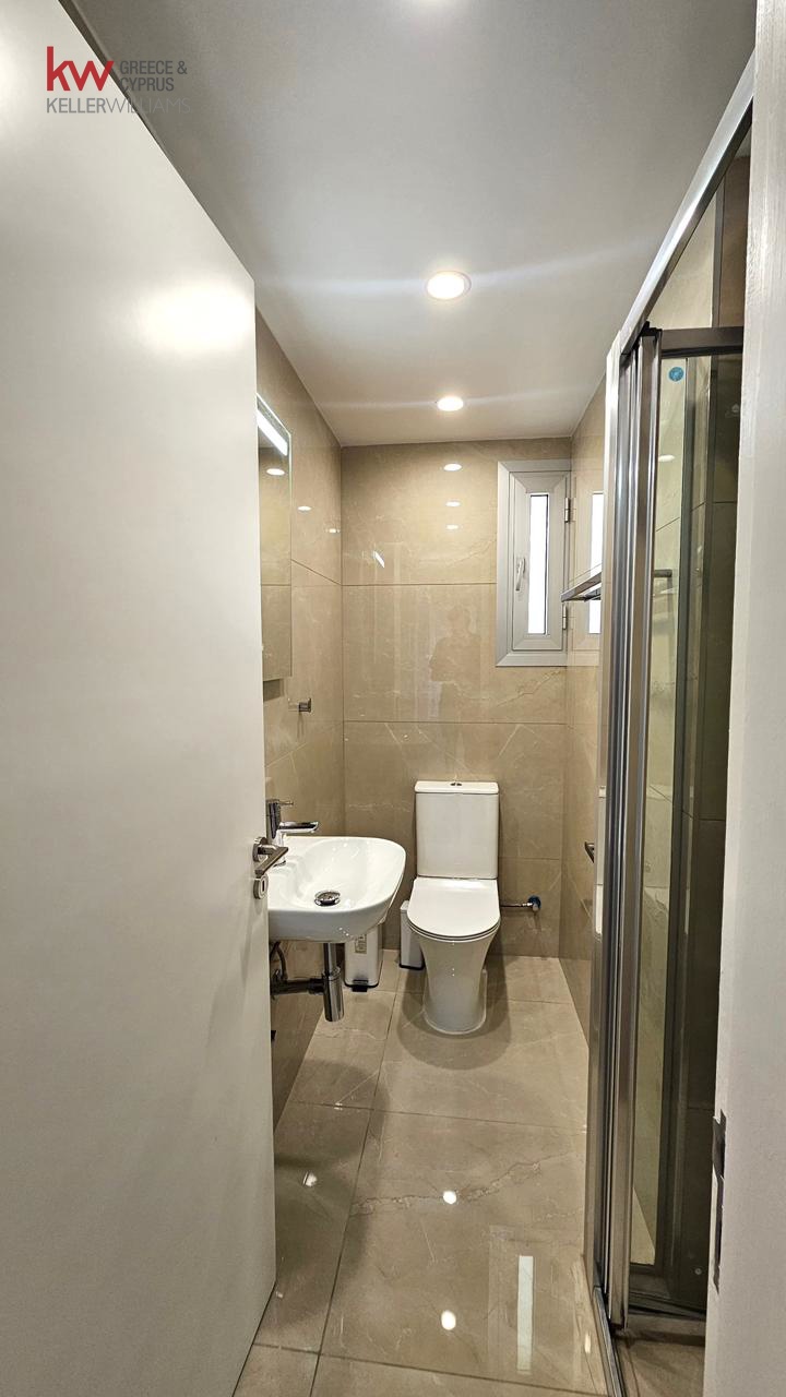 Квартира с 3 спальнями в Строволос, Никосия, Кипр № 39733