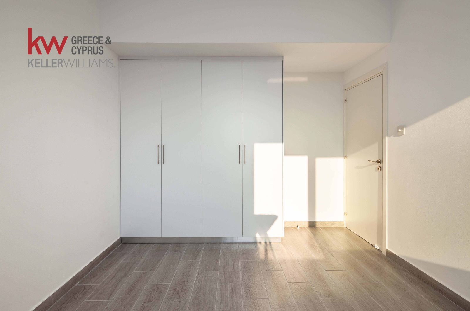 3 bedrooms Apartment in Larnaca, Larnaka, Cyprus No. 39732
