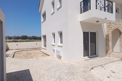 2 bedrooms Townhouse in Tersefanou, Larnaka,  No. 39729 2