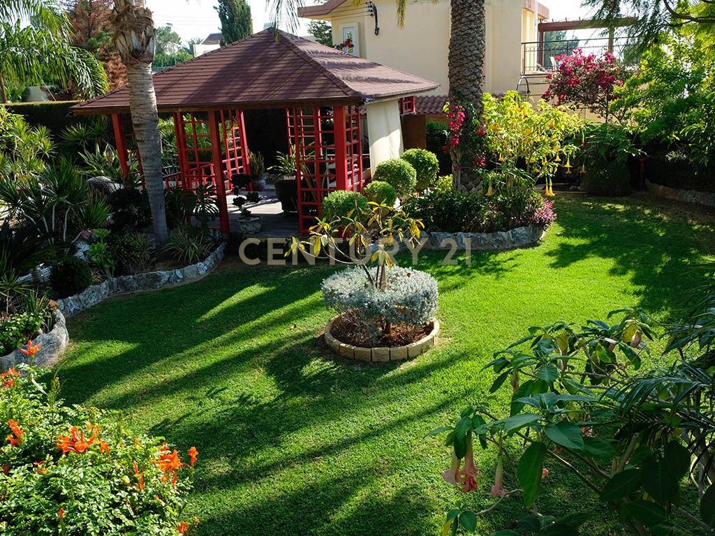 6 dormitorios Villa en Agios Tychonas, Limassol, Chipre No. 55705