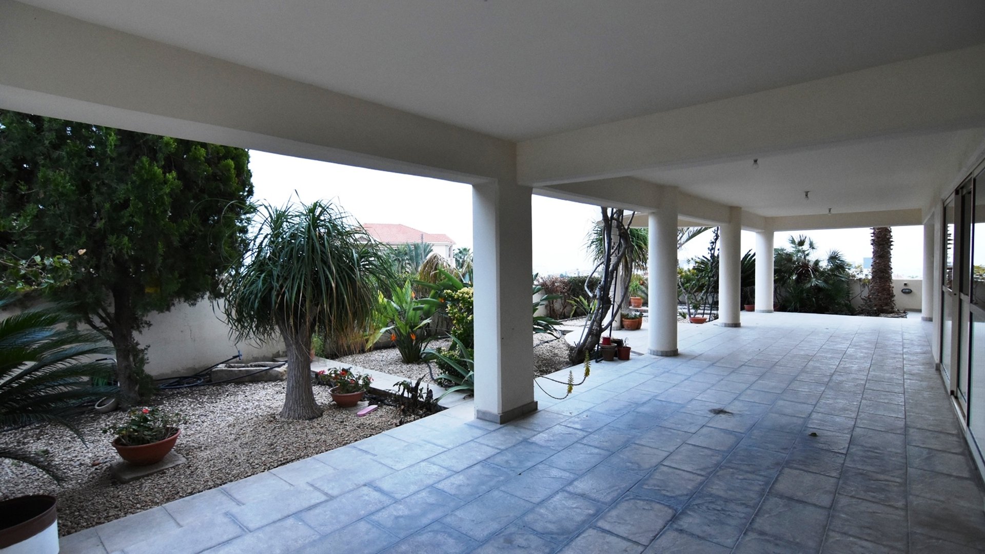 5 bedrooms Villa in Limassol, Cyprus No. 25818