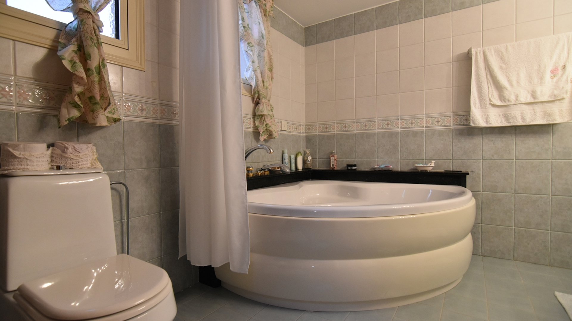 5 bedrooms Villa in Limassol, Cyprus No. 25818