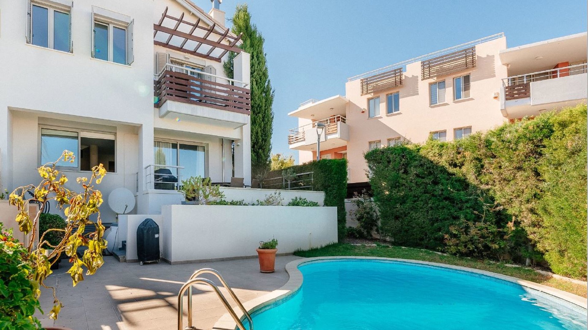 4 bedrooms Villa in Limassol, Cyprus No. 25814