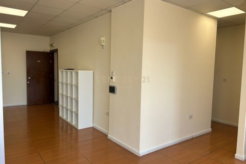 248m2 Oficina en Mesa Geitonia, Limassol,  No. 55125 3