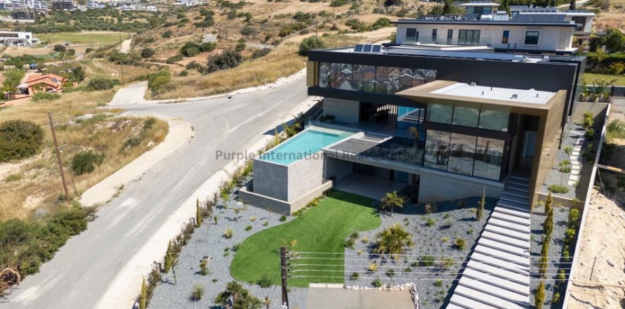6 dormitorios Villa en Germasogeia, Limassol, No. 52493