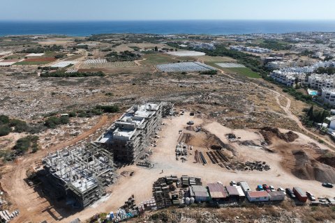 Квартира с 2 спальнями в Паралимни, Аммохостос, Кипр № 36388 1