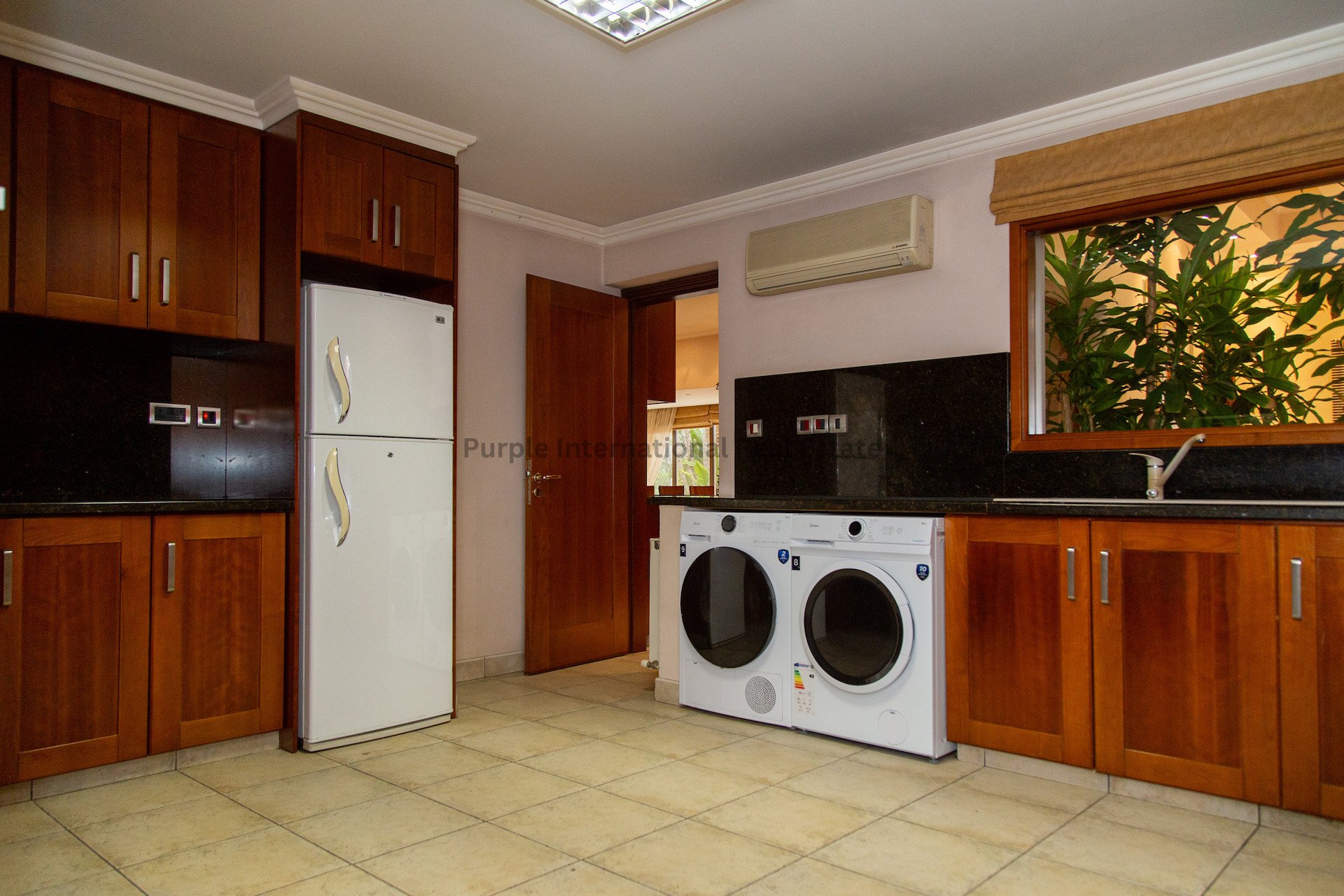 4 bedrooms Villa in Aradippou, Larnaka, Cyprus No. 39130