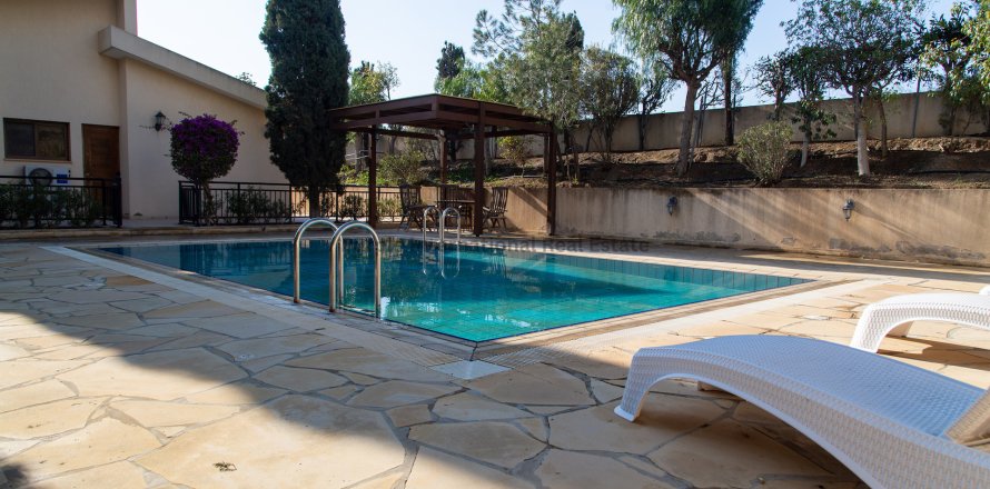 4 bedrooms Villa in Aradippou, Larnaka, No. 39130