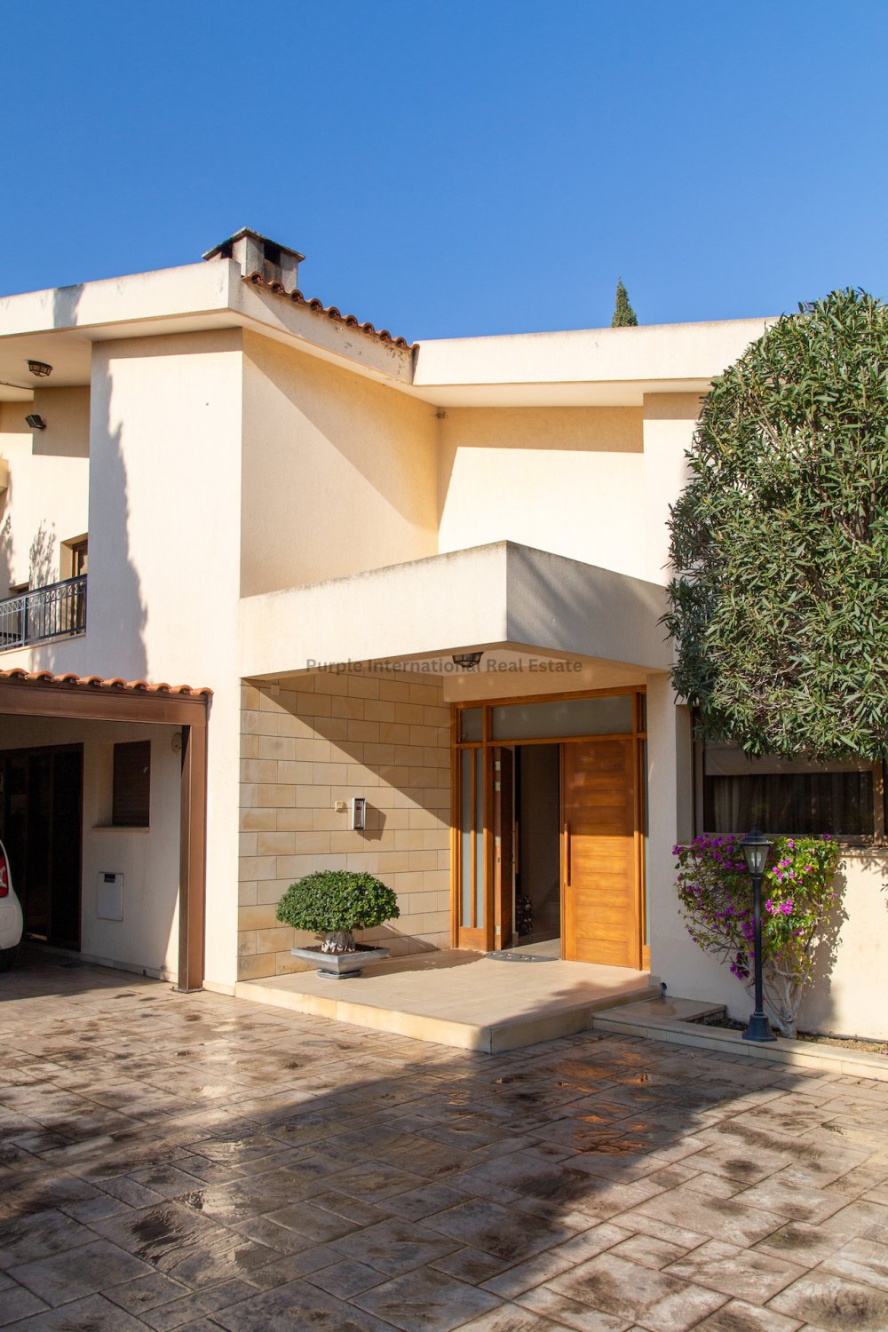 4 bedrooms Villa in Aradippou, Larnaka, Cyprus No. 39130