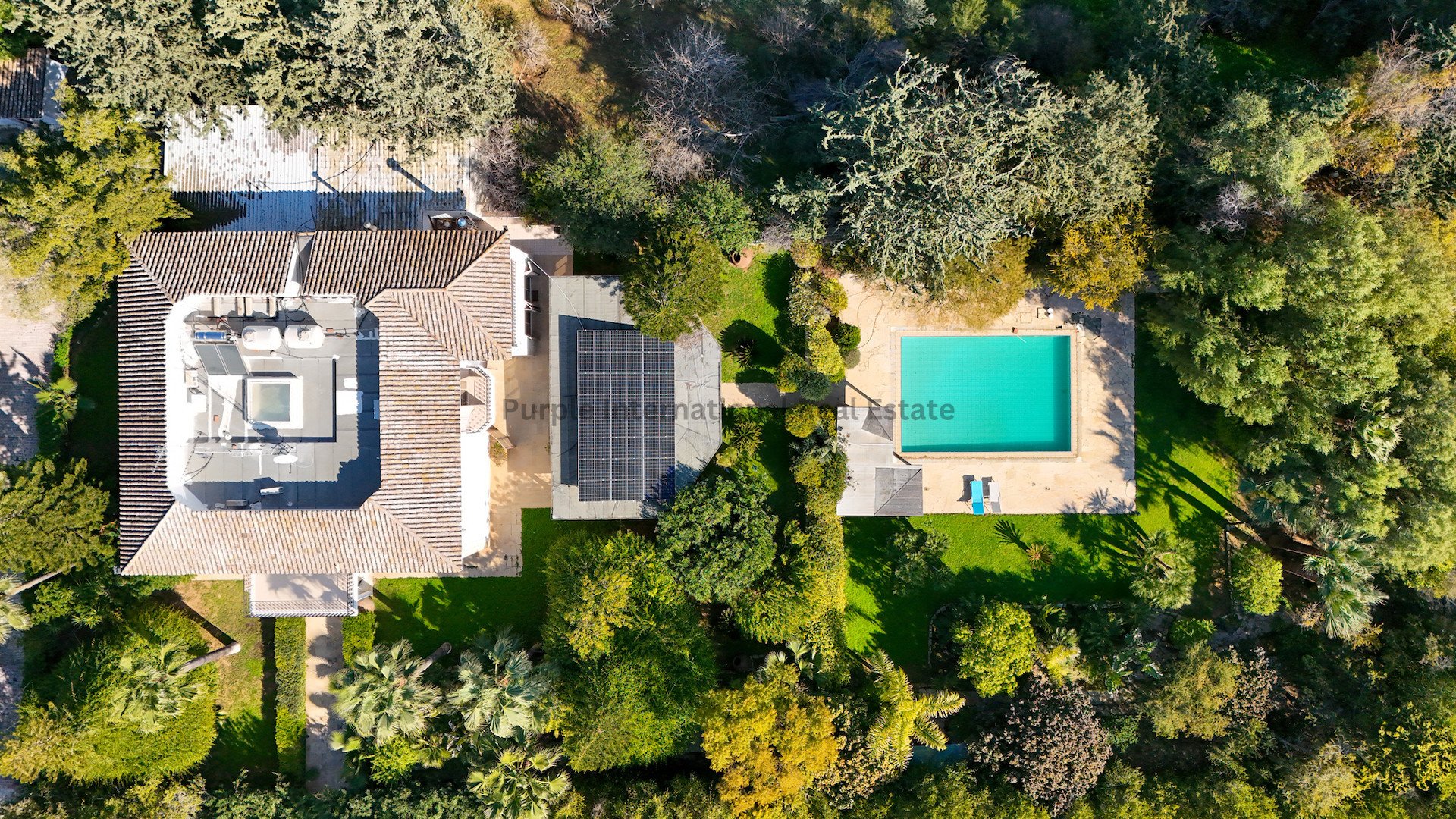 5 dormitorios Villa en Aradippou, Larnaka, Chipre No. 39131