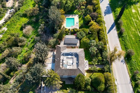 5 bedrooms Villa in Aradippou, Larnaka, No. 39131 3