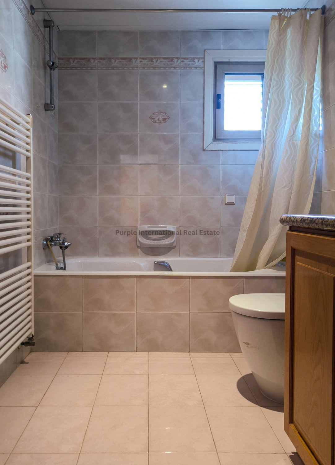 5 dormitorios Villa en Aradippou, Larnaka, Chipre No. 39131