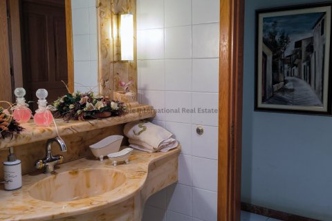 5 bedrooms Villa in Aradippou, Larnaka, No. 39131 23