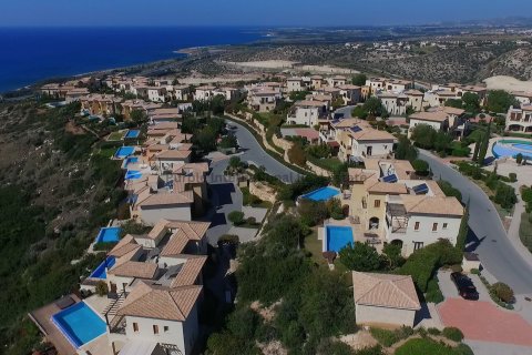 Квартира с 2 спальнями в Aphrodite Hills, Куклия, Пафос,  № 39434 23