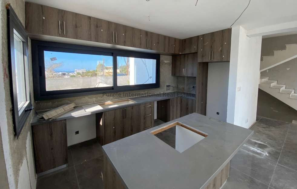 4 bedrooms Villa in Tala, Paphos, Cyprus No. 39438