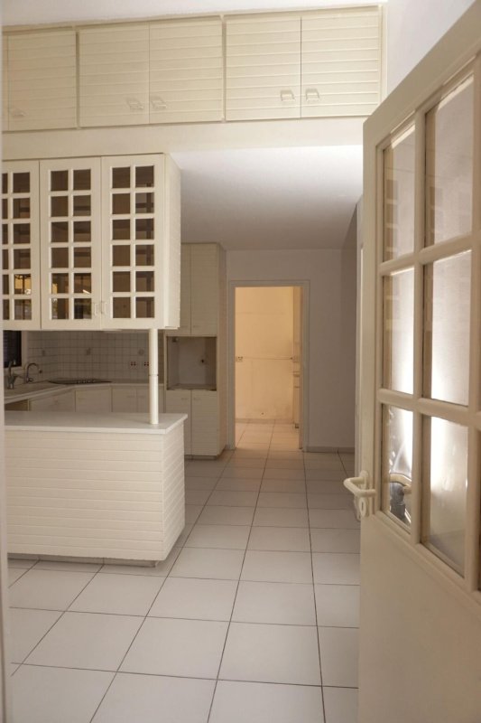345m2 Villa in Nicosia, Cyprus No. 38968