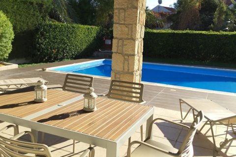 150m2 Villa in Limassol,  No. 38965 2