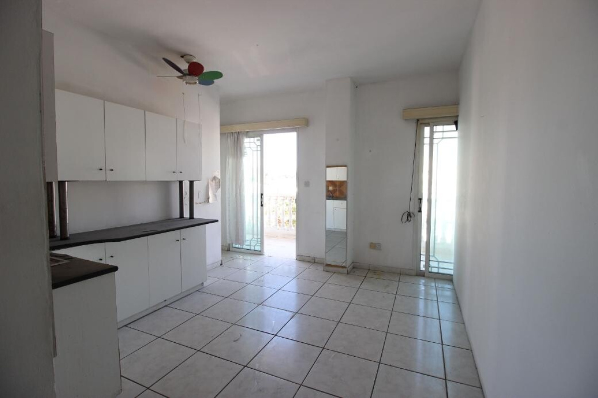945m2 Commercial property in Nicosia, Cyprus No. 38969